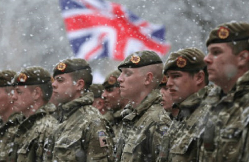 Újra fegyverkeznek a britek